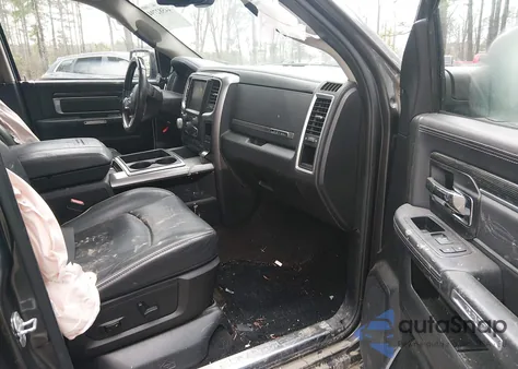 2015 Ram 1500 Laramie Limited z USA, uszkodzony, nr VIN 1C6RR7PT4FS644739